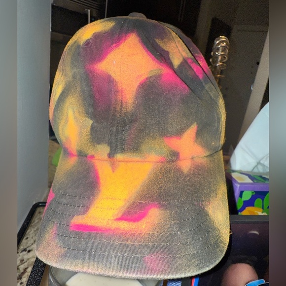 Custom Airbrushed LV dark denim women’s adjustable baseball hat beautiful peach - Picture 11 of 12
